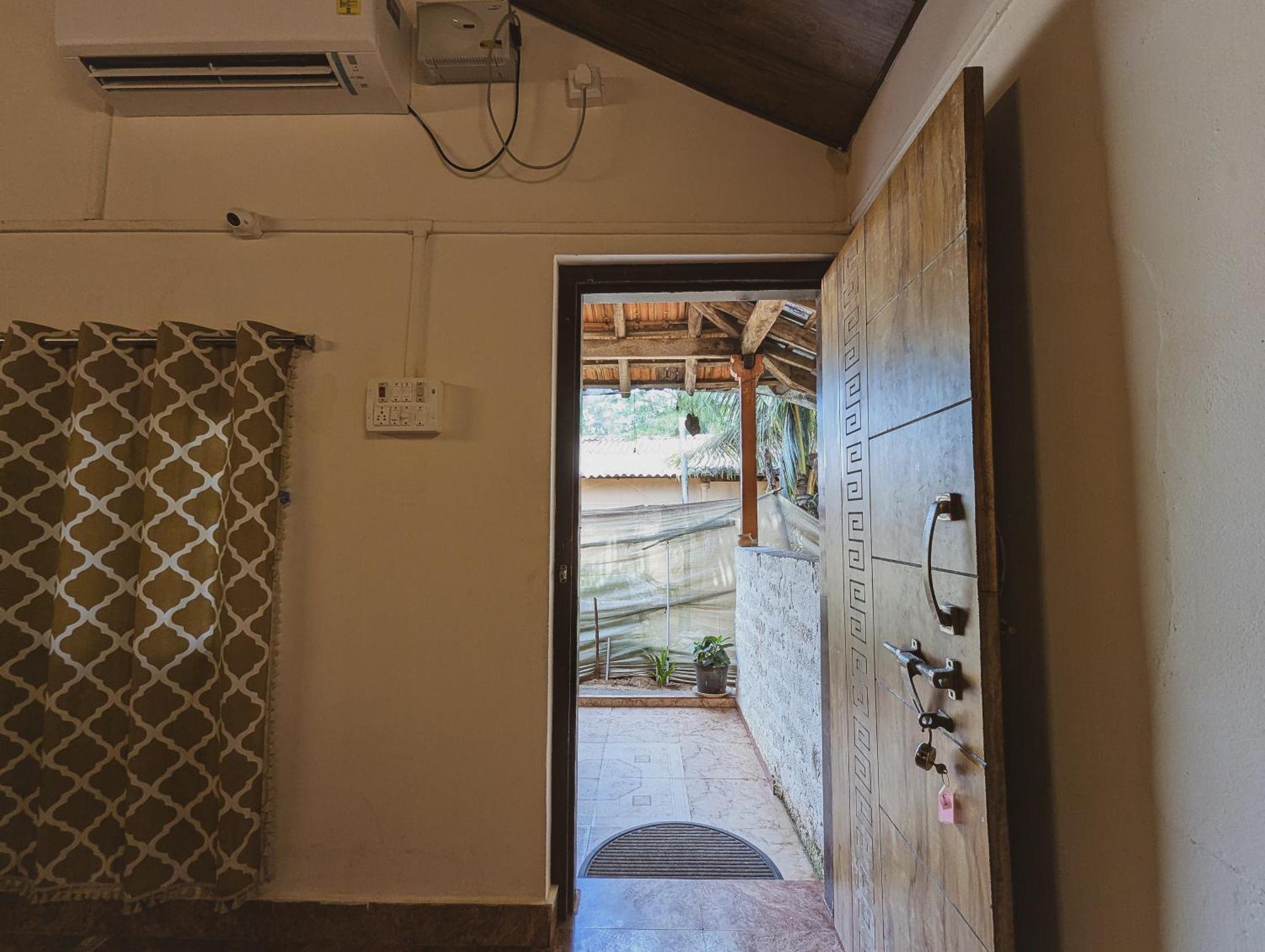 Sunset Cafe Beach Stay Gokarna  Exteriör bild