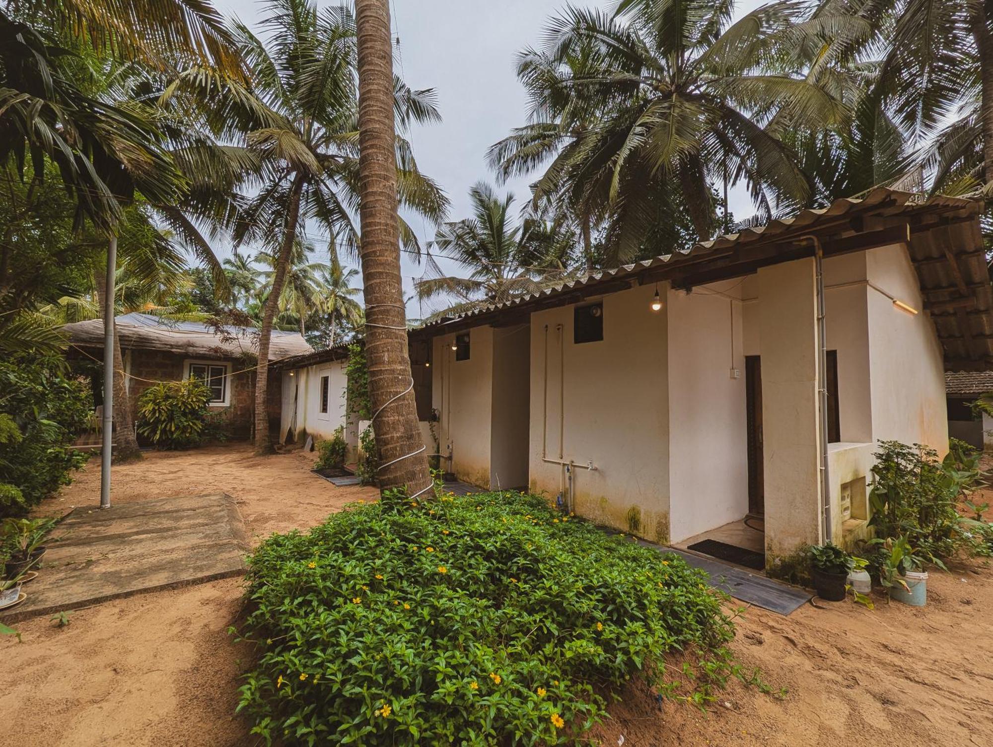 Sunset Cafe Beach Stay Gokarna  Exteriör bild