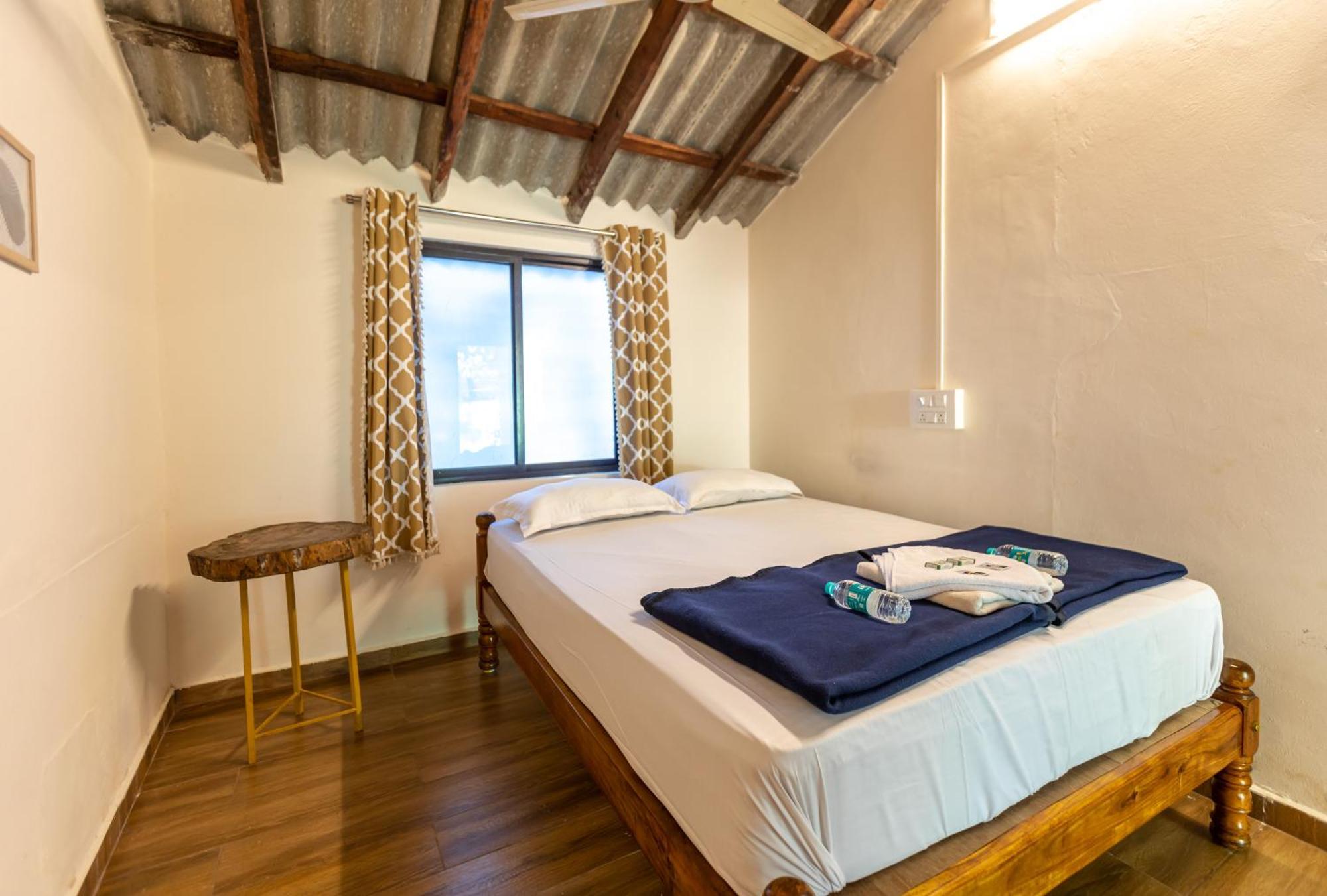 Sunset Cafe Beach Stay Gokarna  Exteriör bild
